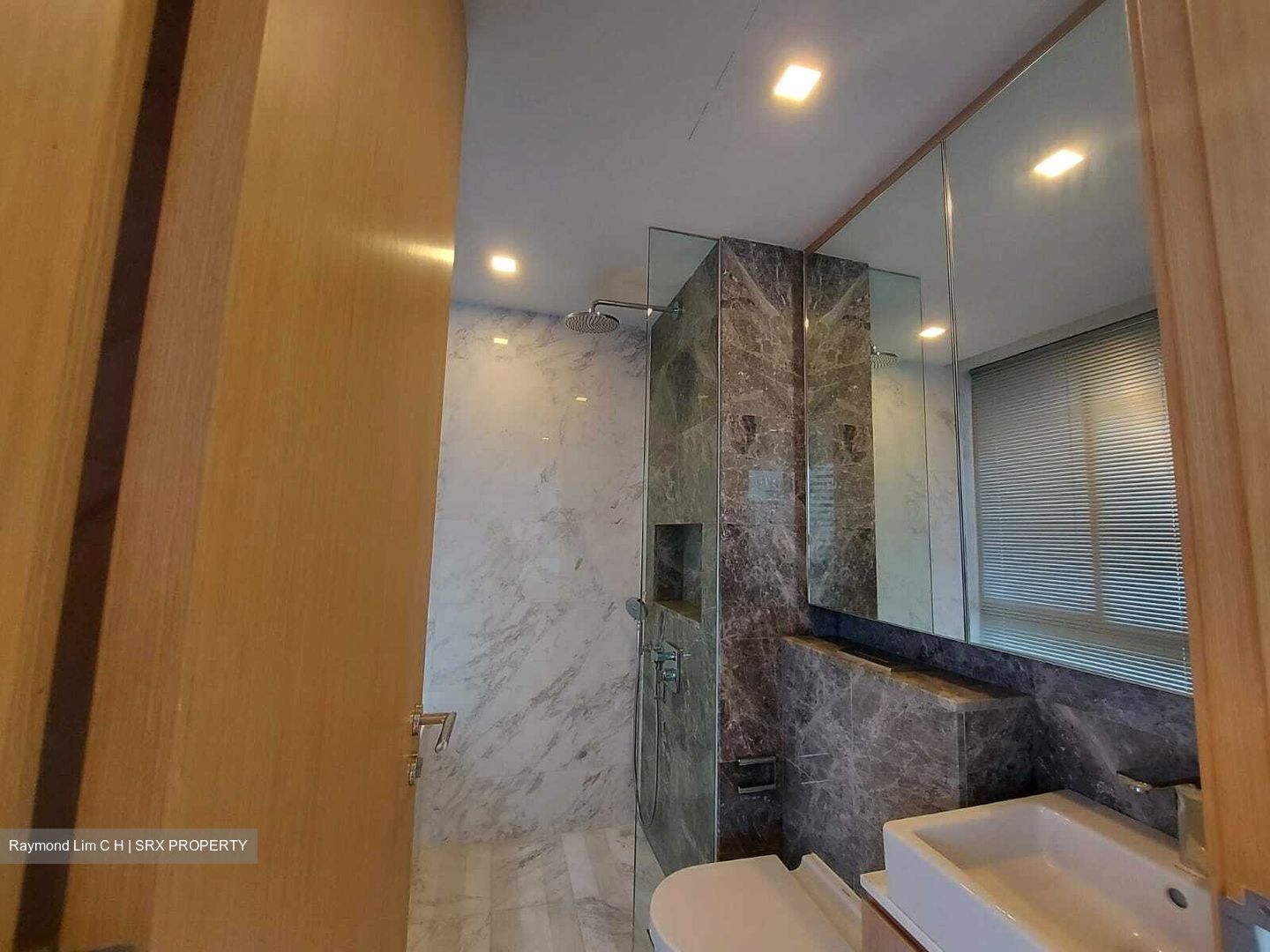 The Peak @ Cairnhill II (D9), Apartment #378379411